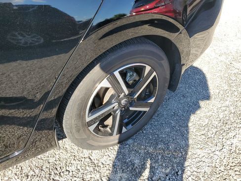 Certified 2024 Nissan Sentra SV FWD image 16