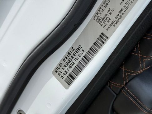 Used 2023 Jeep Grand Cherokee L Summit AWD/4WD image 10