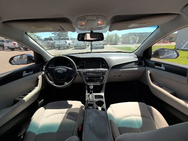 Used 2017 Hyundai Sonata Sport FWD image 6
