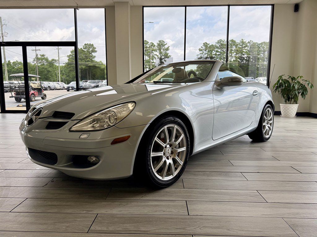 Used 2005 Mercedes-Benz SLK 350 image 3