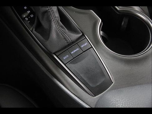 Used 2023 Toyota Camry SE w/ Audio Upgrade Package FWD image 14