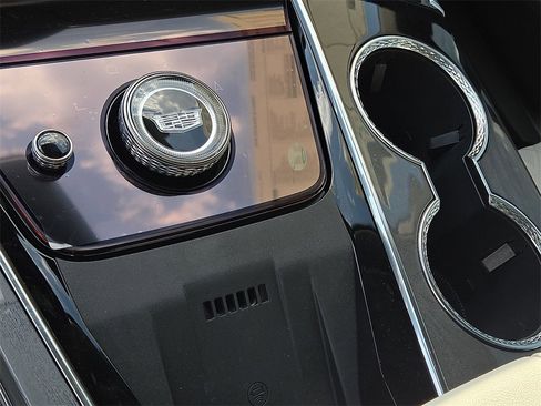 New 2026 Cadillac Escalade IQ Luxury 1 w/ LPO, Floor Liner Package image 24