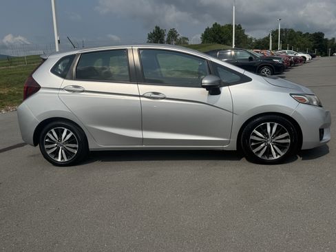 Used 2016 Honda Fit EX image 2