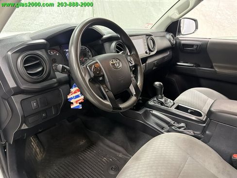Used 2021 Toyota Tacoma SR RWD image 3