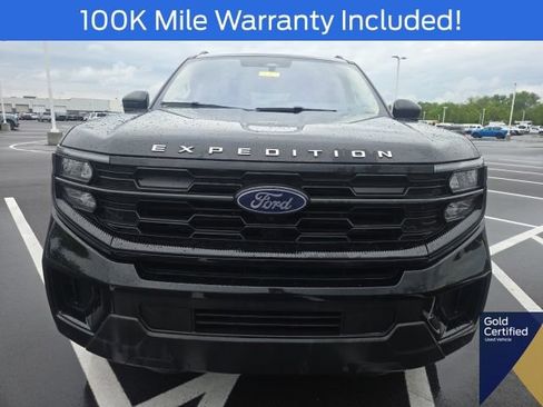 Used 2025 Ford Expedition Active AWD/4WD image 4