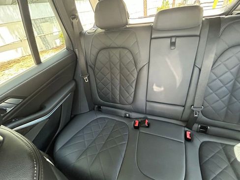 Used 2024 BMW X5 xDrive40i w/ Premium Package image 12