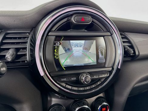 Used 2017 MINI Cooper 2-Door Hardtop FWD image 19