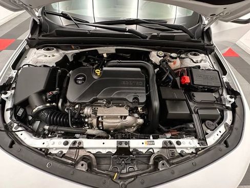 Used 2024 Chevrolet Malibu LT FWD image 18