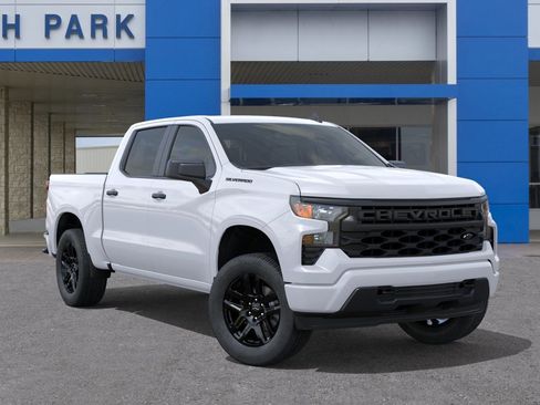 New 2026 Chevrolet Silverado 1500 Custom w/ LPO, Dark Essentials Package RWD image 7