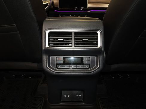 Used 2025 Volkswagen Atlas SEL Premium R-Line image 30