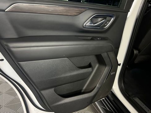 Used 2024 Chevrolet Tahoe LT image 25