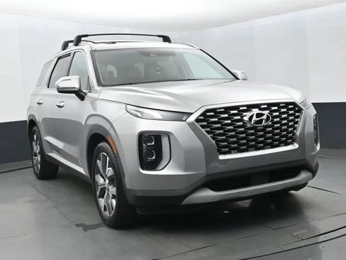 Used 2022 Hyundai Palisade SEL w/ 8P Bench Seat Package FWD image 3