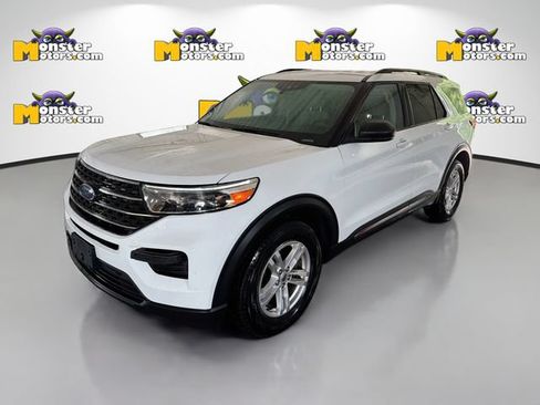Used 2022 Ford Explorer XLT AWD/4WD image 1
