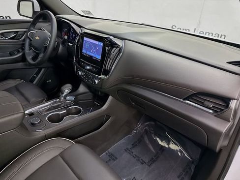 Used 2023 Chevrolet Traverse Premier w/ LPO, Cargo Package FWD image 33