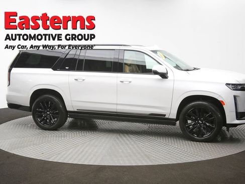 Used 2022 Cadillac Escalade ESV Sport w/ Touring Package image 55