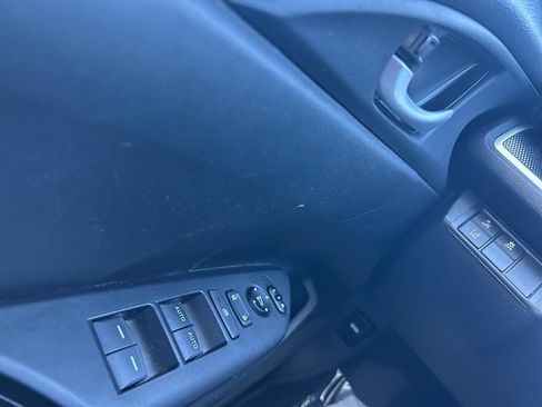 Used 2019 Honda Civic Sport image 10