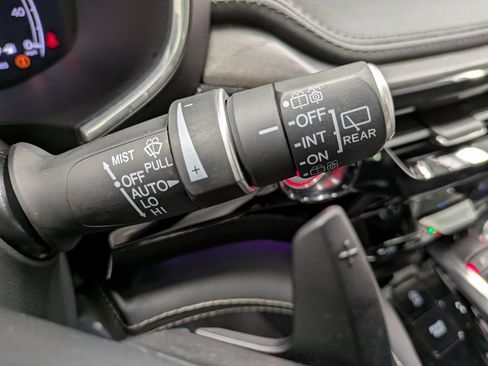 Used 2022 Acura MDX SH-AWD w/ Advance Package image 17