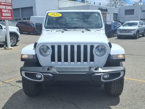 Used 2022 Jeep Wrangler Unlimited Sahara AWD/4WD image 2