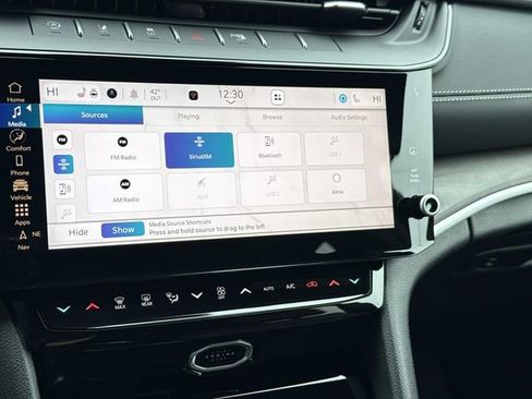 New 2026 Jeep Grand Cherokee Limited AWD/4WD image 12