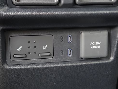 New 2026 Toyota 4Runner Platinum AWD/4WD image 15