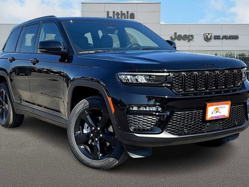 New 2025 Jeep Grand Cherokee Limited w/ Luxury Tech Group II image 22