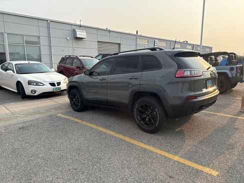 Certified 2022 Jeep Cherokee Latitude AWD/4WD image 6