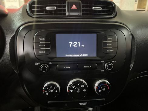 Used 2019 Kia Soul image 30