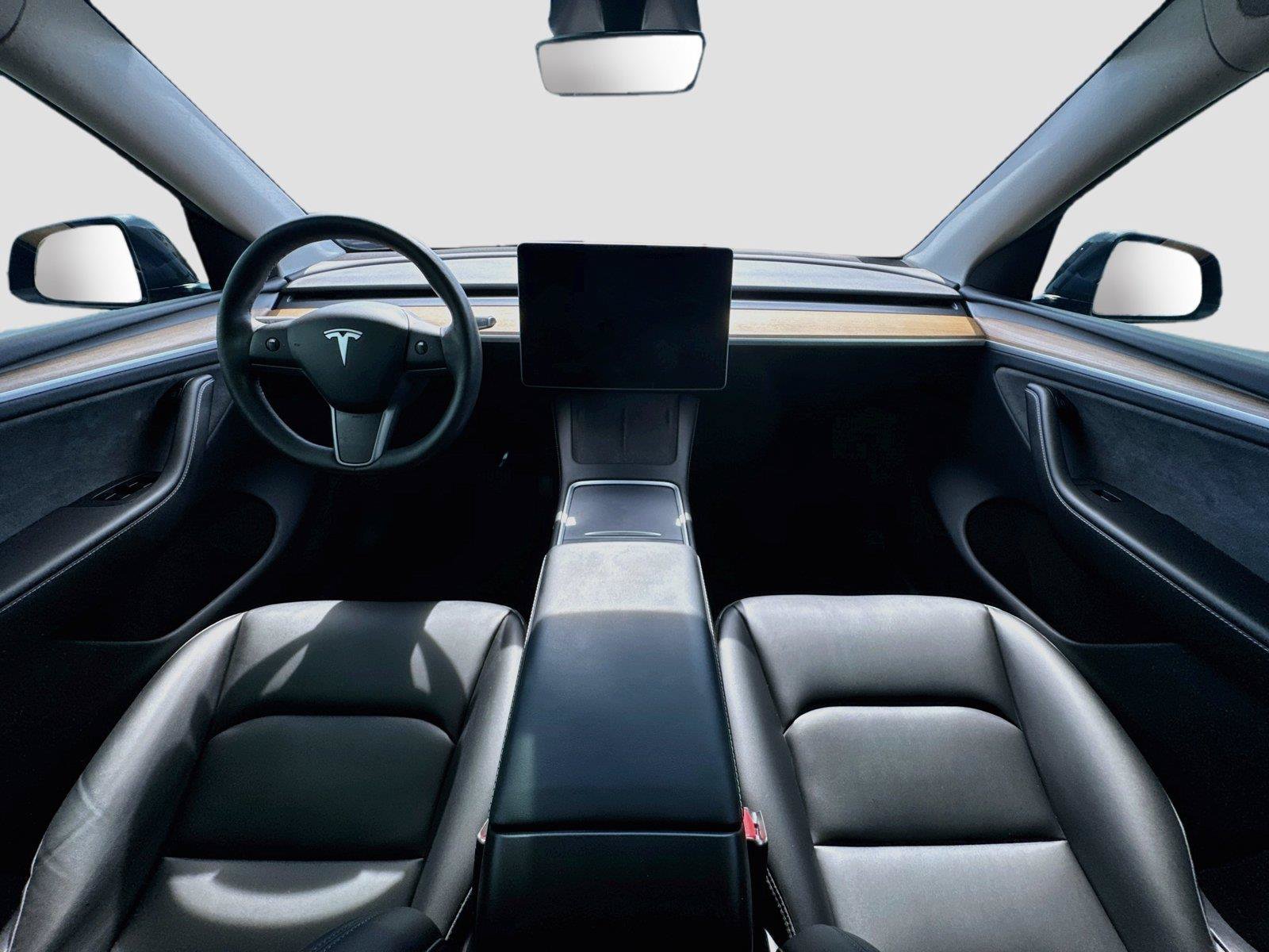 Used 2025 Tesla Model Y Long Range RWD image 22