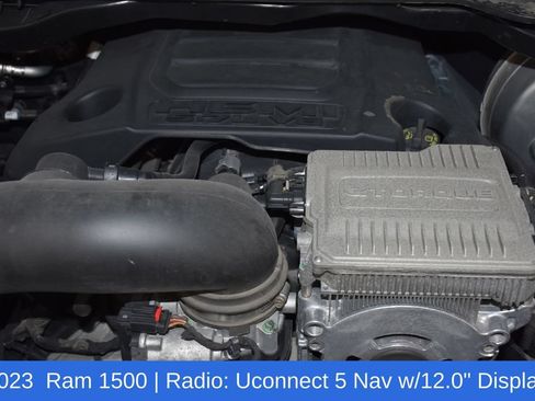 Used 2023 RAM 1500 Laramie AWD/4WD image 8