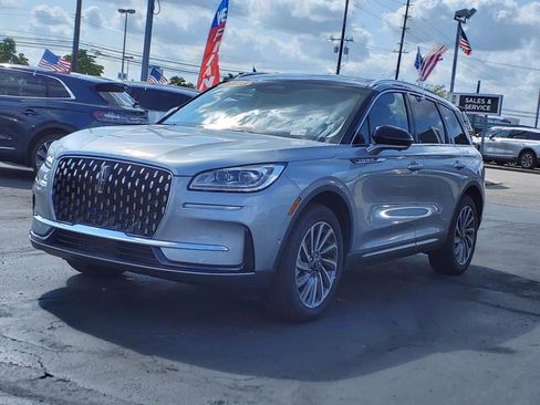 New 2023 Lincoln Corsair Reserve w/ Equipment Group 202A image 25