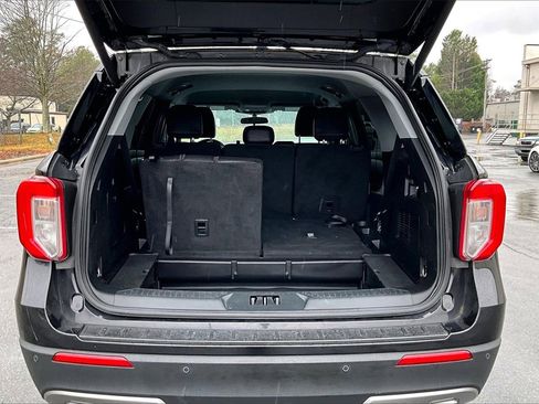 Used 2023 Ford Explorer XLT w/ Equipment Group 202A image 24