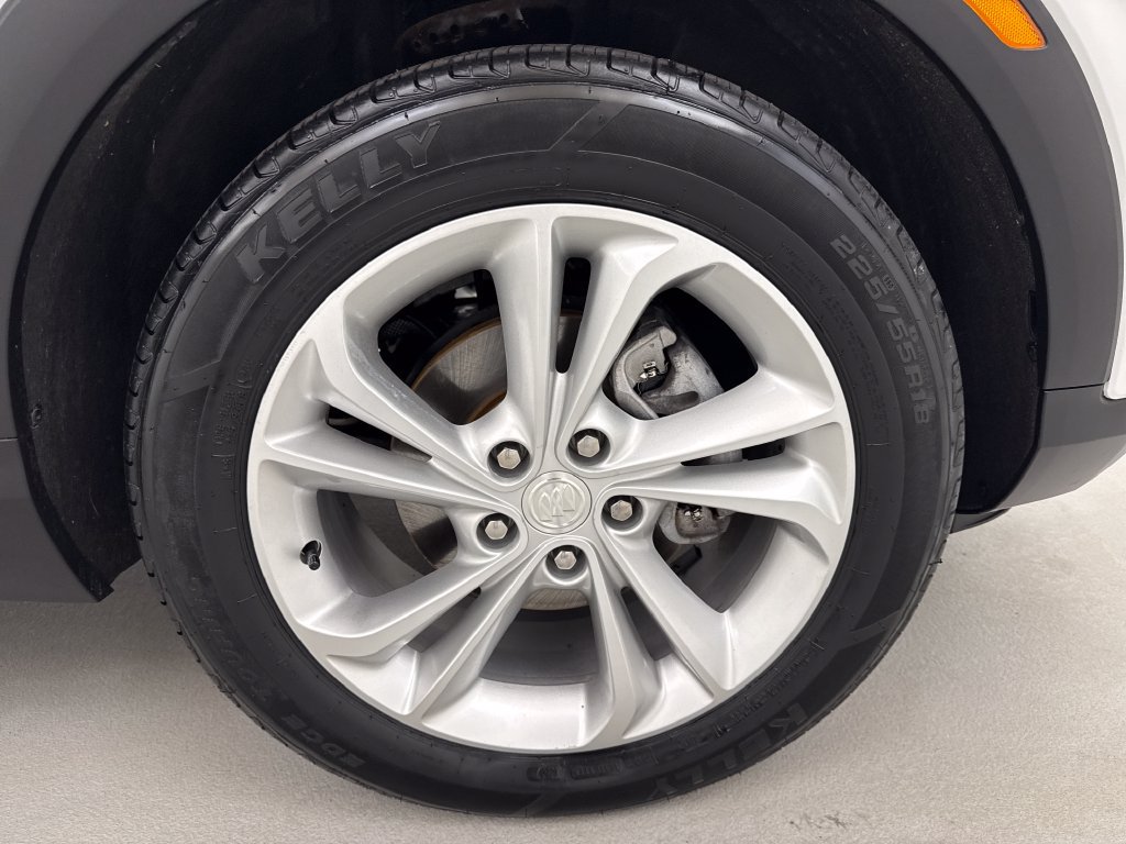 Used 2020 Buick Encore GX Preferred w/ Cold Weather Comfort Package FWD image 28