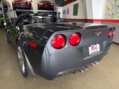 Used 2010 Chevrolet Corvette Grand Sport w/ Preferred Equipment Group RWD image 2