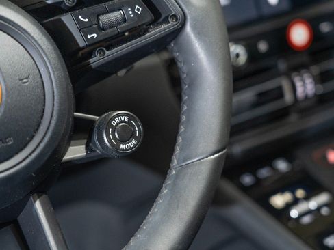 Certified 2026 Porsche Macan AWD/4WD image 23