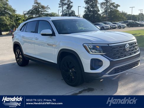 Certified 2024 Volkswagen Atlas Cross Sport SE w/ Black Wheel Package FWD image 1