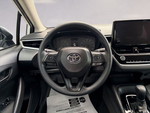 Used 2024 Toyota Corolla LE image 12