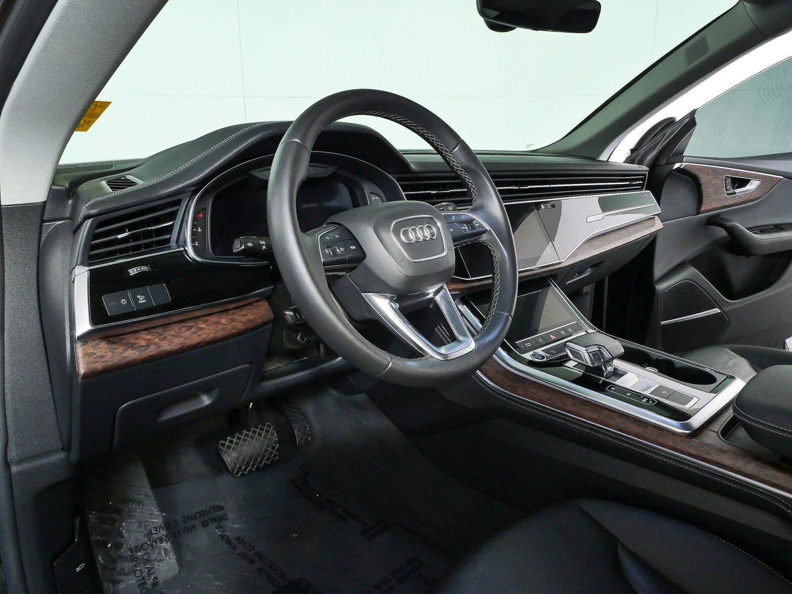 Used 2023 Audi Q8 Premium Plus w/ Premium Plus Package AWD/4WD image 5