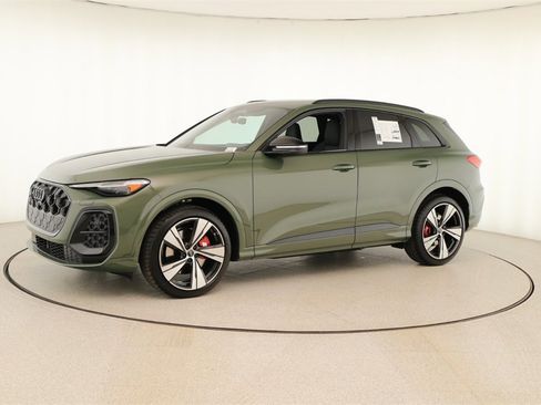 New 2025 Audi SQ5 Prestige image 13
