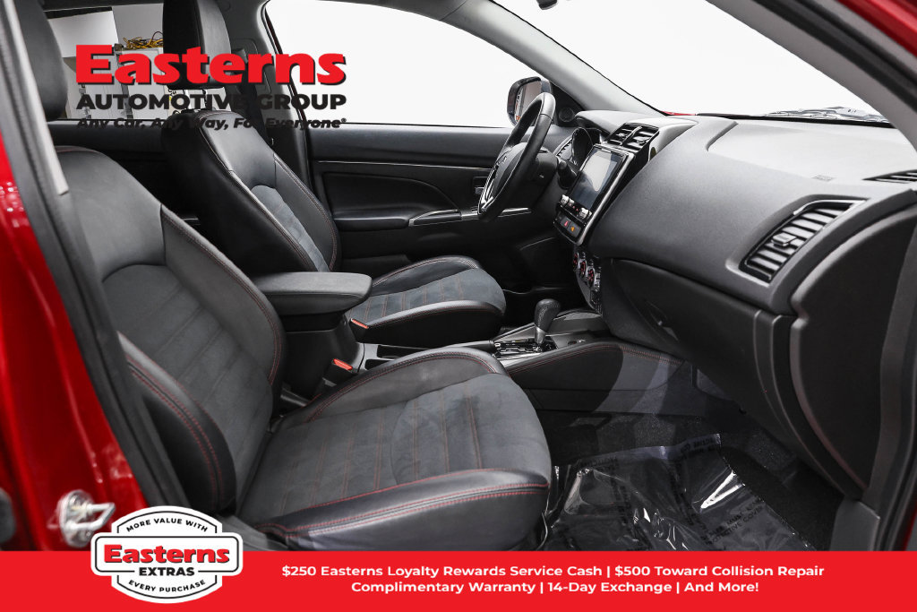 Used 2025 Mitsubishi Outlander Sport SE AWD/4WD image 26