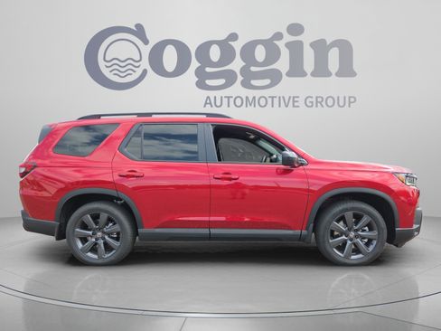 New 2026 Honda Pilot Sport image 6
