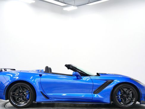 Used 2019 Chevrolet Corvette ZR1 RWD image 57
