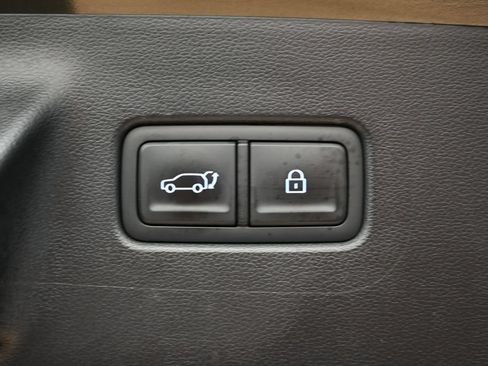 Used 2024 Hyundai Santa Fe Limited AWD/4WD image 10