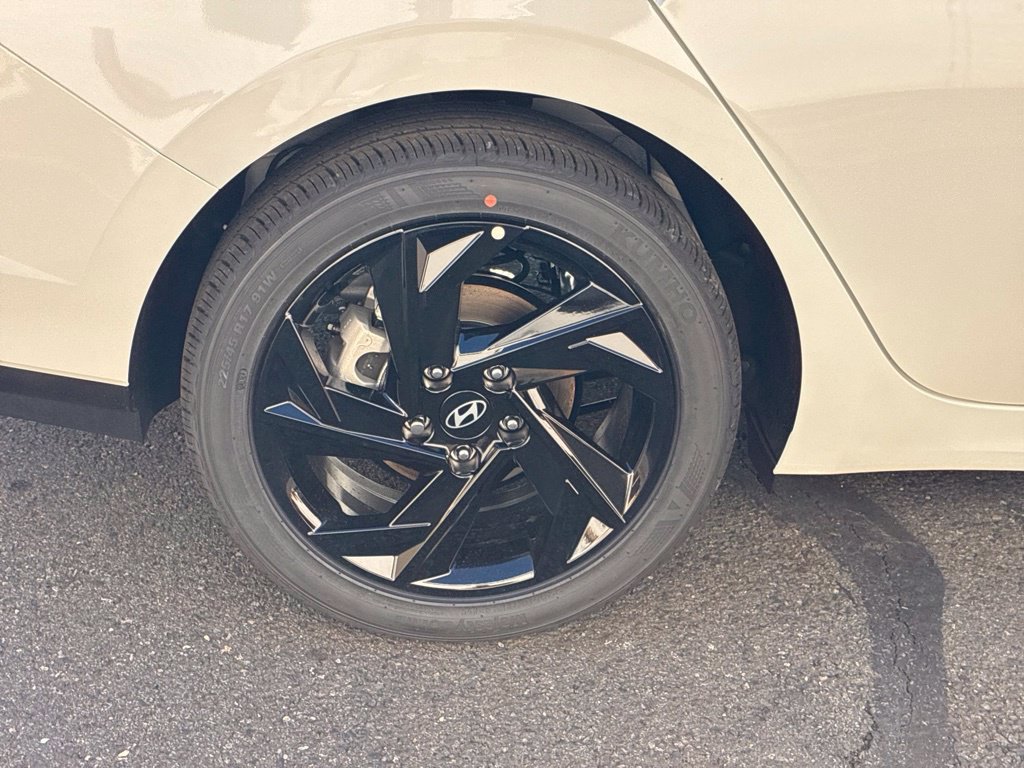 New 2026 Hyundai Elantra SEL Sport FWD image 43