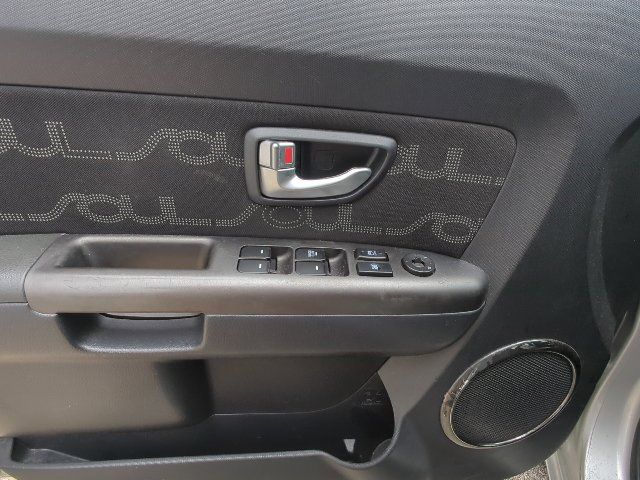 Used 2012 Kia Soul + FWD image 11