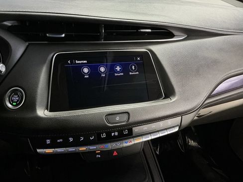 Used 2023 Cadillac XT4 Luxury AWD/4WD image 19