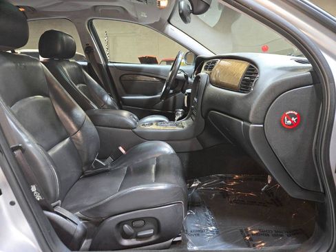 Used 2005 Jaguar S-TYPE R RWD image 64
