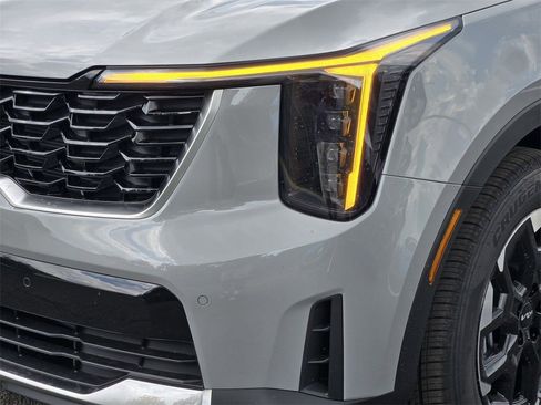 New 2026 Kia Sorento S image 6