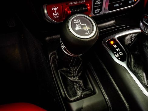 Used 2024 Jeep Wrangler Unlimited Rubicon 392 AWD/4WD image 25