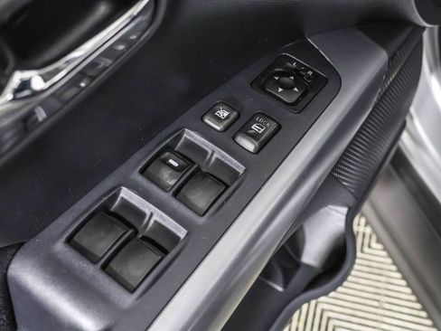 Used 2009 Mitsubishi Outlander ES image 30