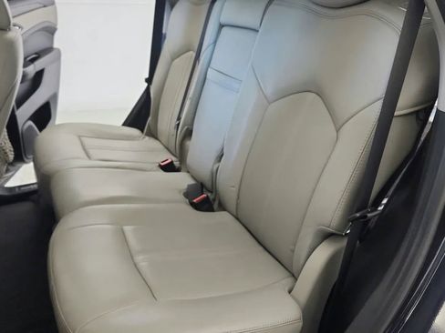 Used 2016 Cadillac SRX Luxury w/ Driver Awareness Package image 22